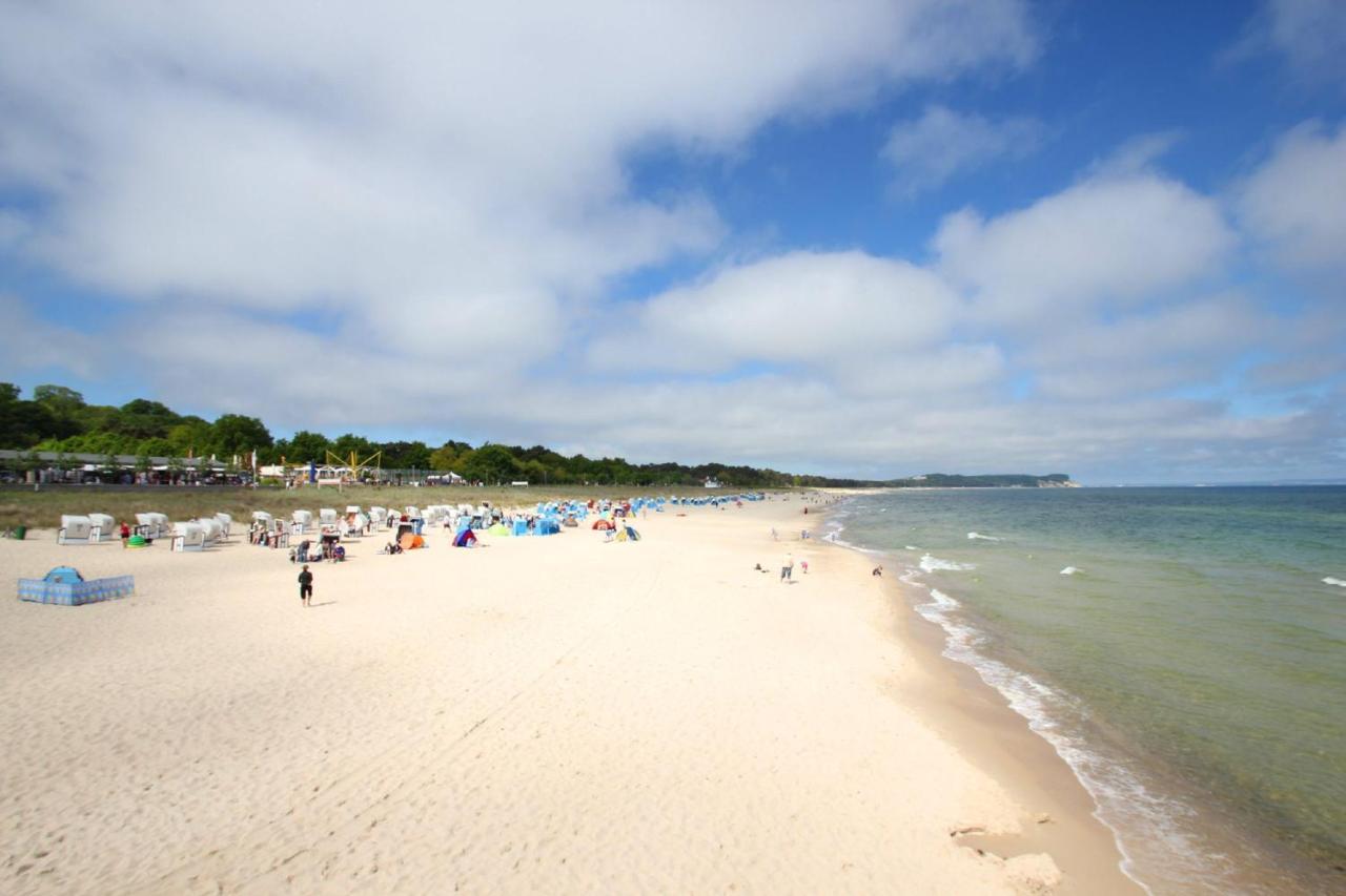 Strandnah Mit Terrasse, Gratis Nutzung Vom Ahoi Erlebnisbad Und Sauna In Sellin - Strandhaus Moenchgut Fewo06 洛布 外观 照片