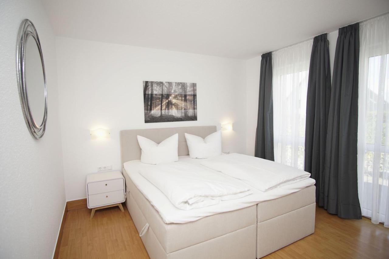 Strandnah Mit Terrasse, Gratis Nutzung Vom Ahoi Erlebnisbad Und Sauna In Sellin - Strandhaus Moenchgut Fewo06 洛布 外观 照片