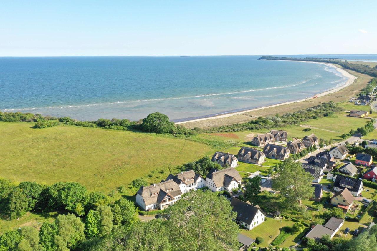Strandnah Mit Terrasse, Gratis Nutzung Vom Ahoi Erlebnisbad Und Sauna In Sellin - Strandhaus Moenchgut Fewo06 洛布 外观 照片